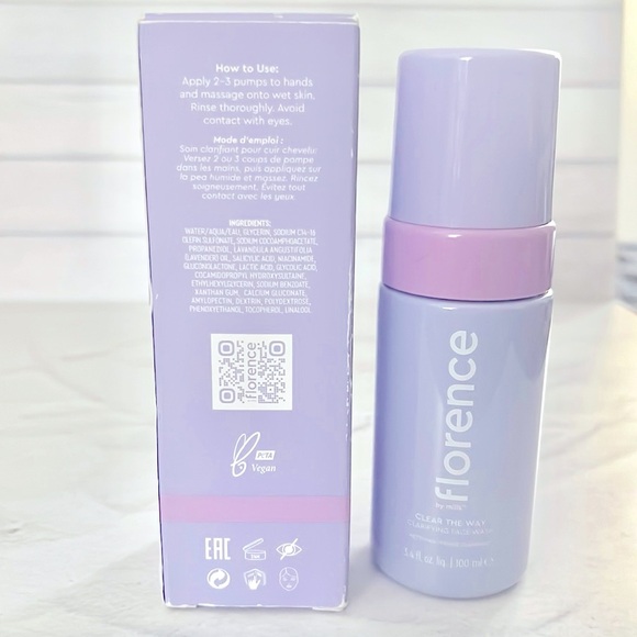 Florence by mills CLEAR THE WAY CLARIFYING FACE WASH BNIB! - Picture 6 of 10